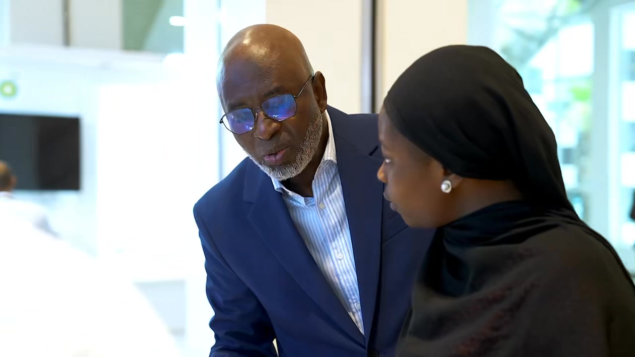 Two participants in conversation, from LINC’s Mauritanides 2025 film.